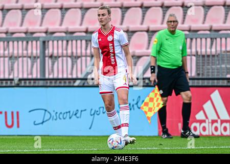 DUIVENDRECHT, NIEDERLANDE - 2. OKTOBER: Lisa Doorn von Ajax während des niederländischen Azerion Womens Eredivisie-Spiels zwischen Ajax und sc Heerenveen am 2. Oktober 2022 in De Toekomst in Duivendrecht, Niederlande (Foto: Kees Kuijt/Orange Picts) Stockfoto