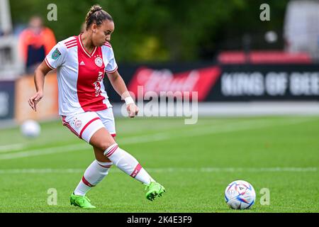 DUIVENDRECHT, NIEDERLANDE - 2. OKTOBER: Chasity Grant von Ajax während des niederländischen Azerion Womens Eredivisie-Spiels zwischen Ajax und sc Heerenveen am 2. Oktober 2022 in De Toekomst in Duivendrecht, Niederlande (Foto: Kees Kuijt/Orange Picts) Stockfoto