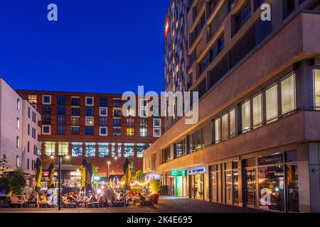 Esch-sur-Alzette (Esch-Uelzecht, Esch an der Alzette, Esch an der Alzig) : Stadtteil Belval, Restaurant in , Luxemburg Stockfoto