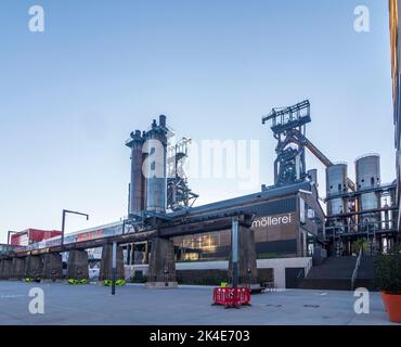 Esch-sur-Alzette (Esch-Uelzecht, Esch an der Alzette, Esch an der Alzig) : Stadtteil Belval, ehemaliges Möllerei-Gebäude in , Luxemburg Stockfoto