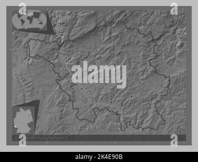 Saarland, Bundesland Deutschland. Höhenkarte in Graustufen mit Seen und Flüssen. Standorte der wichtigsten Städte der Region. Karten für zusätzliche Eckposition Stockfoto