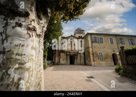 Das Krankenhaus von St. Paul de Mausole, San Remy, Provence, Frankreich. Vincent van Gogh lebte dort einige Zeit als Patient. Stockfoto