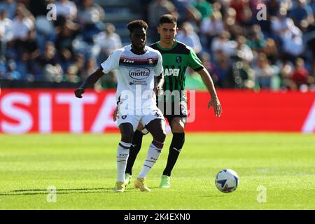 Reggio Emilia, Italien. 02. Oktober 2022. Dylan Bronn (US Salernitana) während US Sassuolo gegen US Salernitana, italienische Fußballserie A Spiel in Reggio Emilia, Italien, Oktober 02 2022 Quelle: Independent Photo Agency/Alamy Live News Stockfoto