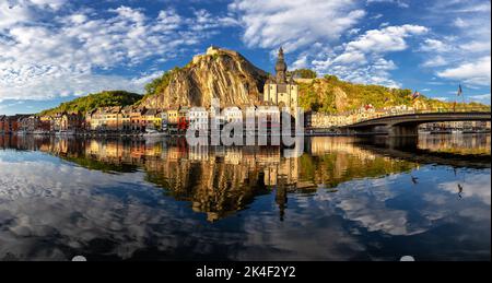 Panorama von Dinant in Belgien. Europa Stockfoto