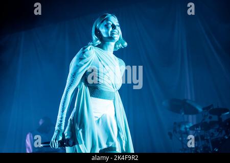 Oslo, Norwegen. 01. Oktober 2022. Die norwegische Sängerin und Songwriterin Arists spielt ein Live-Konzert im Sentrum Scene in Oslo. (Foto: Gonzales Photo/Alamy Live News Stockfoto