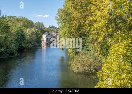 Moulin De Chasseigne am Clain in Poitiers Stockfoto