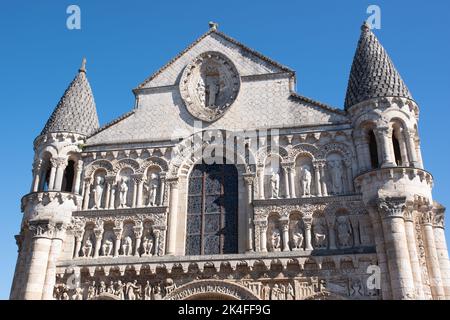 Die Westfront von Notre Dame la Grande, Poitiers Stockfoto