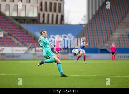 Oslo, Norwegen. 02. Oktober 2022. Oslo, Norwegen, 2. 2022. Oktober: Torhüterin Lene Christensen (12 Rosenborg) wird während des Playoff-Spiels in Toppserien zwischen Valerenga und Rosenborg in der Intility Arena in Oslo, Norwegen, gesehen (Ane Frosaker/SPP) Quelle: SPP Sport Pressefoto. /Alamy Live News Stockfoto