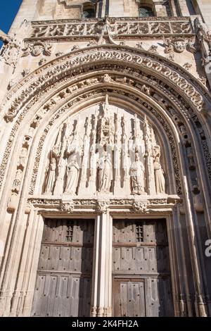 Kirche Sainte-Radegonde, Detail des Westportals, Poitiers Stockfoto