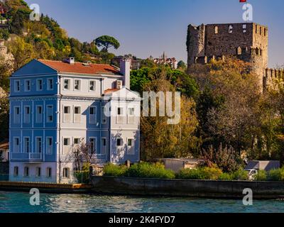 Das Herrenhaus von Komodor Remzi Bey wurde 1917 von der Festung Rumeli in Istanbul, Türkei, erbaut Stockfoto