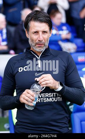 Ipswich, Großbritannien. 01. Oktober 2022. Portsmouth-Manager Danny Cowley während der Sky Bet League ein Spiel zwischen Ipswich Town und Portsmouth in der Portman Road am 1. 2022. Oktober in Ipswich, England. (Foto von Mick Kearns/phcimages.com) Credit: PHC Images/Alamy Live News Stockfoto