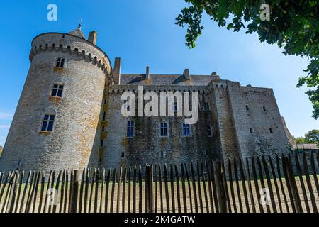 Panoramablick auf das Chateau de Suscinio im Golf von Morbihan, Bretagne, Frankreich Stockfoto