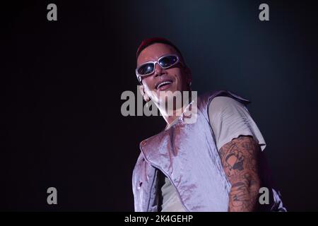 Eboli, Italien. 01. Oktober 2022. Sfera Ebbasta während der SFERA EBBASTA - FAMOSO TOUR 2022, Italienische Sängerin Musikkonzert in Eboli, Italien, Oktober 01 2022 Quelle: Unabhängige Fotoagentur/Alamy Live News Stockfoto