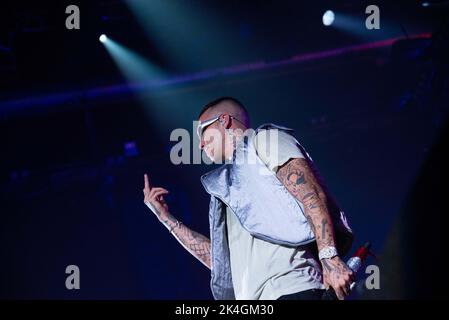Eboli, Italien. 01. Oktober 2022. Sfera Ebbasta während der SFERA EBBASTA - FAMOSO TOUR 2022, Italienische Sängerin Musikkonzert in Eboli, Italien, Oktober 01 2022 Quelle: Unabhängige Fotoagentur/Alamy Live News Stockfoto