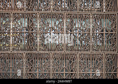 Nahaufnahme der Außenwände des Smithsonian National Museum of African American History and Culture in Washington, DC. Stockfoto