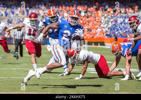 2. Oktober 2022: Florida Gators läuft zurück Lorenzo Lingard (21) eilt ein, um beim NCAA-Fußballspiel zwischen den Eastern Washington Eagles und den Florida Gators im Ben Hill Griffin Stadium Gainesville, FL, Punkten zu können. Jonathan Huff/CSM. Stockfoto