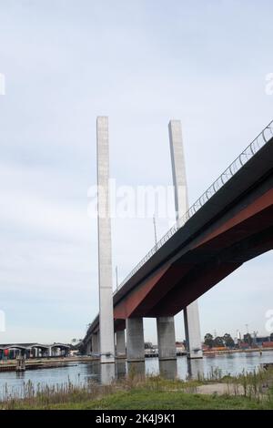 Die berühmte australische Melbourne Bolte Bridge Stockfoto
