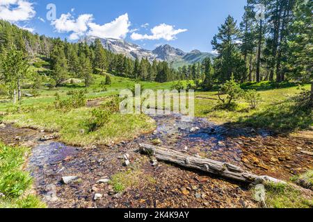 Batisielles-See im Estós-Tal, Naturpark Posets-Maladeta, Benasque, Huesca, Spanien Stockfoto