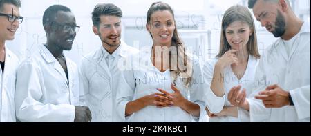 Gruppe der Labormitarbeiter. Stockfoto