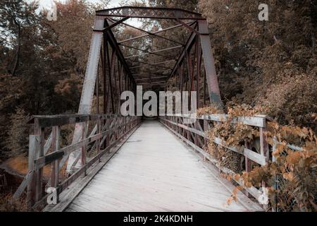 Alte Rusty Railroad Brücke Stockfoto