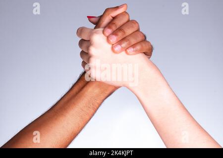 Black Conscience Day - Portrait von Afro Black Person suchen und machen Ausdrücke Stockfoto