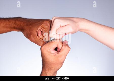 Black Conscience Day - Portrait von Afro Black Person suchen und machen Ausdrücke Stockfoto