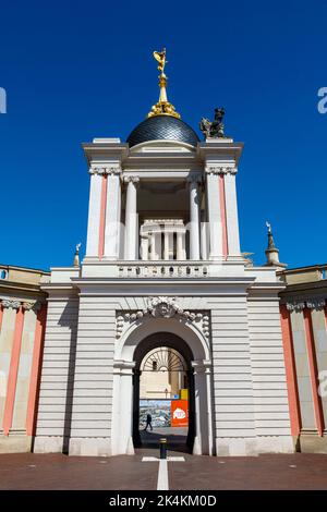 Fortuna Portal am Potsdamer Stadtpalast und dem Brandenburger Landesparlament Stockfoto