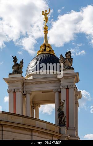 Fortuna Portal am Potsdamer Stadtpalast und dem Brandenburger Landesparlament Stockfoto