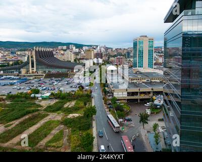 Pristina Modern Building Baustelle. Pristina Aerial View, Hauptstadt des Kosovo. Balkan. Europa. Stockfoto