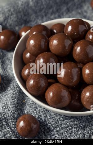 Sweet Chocolate Malzmilchbälle bereit zum Essen Stockfoto