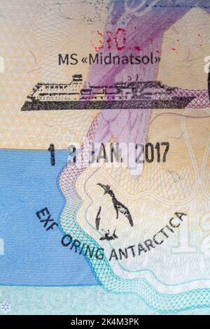 MS Midnatsol Exploring Antarctica 13 Jan 2017 Stempel in britischem Pass Stockfoto