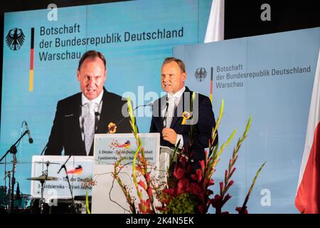 Warschau, Polen. 03. Oktober 2022. Andy Grote (SPD), Senator des Innern Hamburgs, spricht bei den Feierlichkeiten zum Tag der Deutschen Einheit in der Deutschen Botschaft in Warschau. Quelle: Christoph Soeder/dpa/Alamy Live News Stockfoto