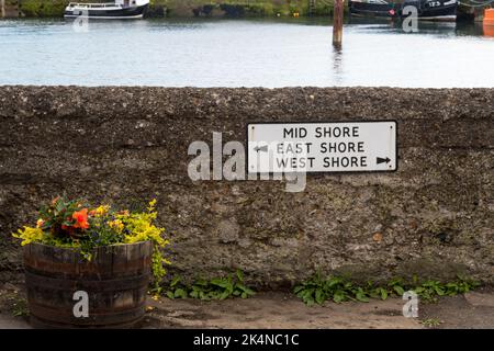 Ein hilfreiches Straßenschild in St. Monans in East Neuk of Fife, Schottland. Stockfoto