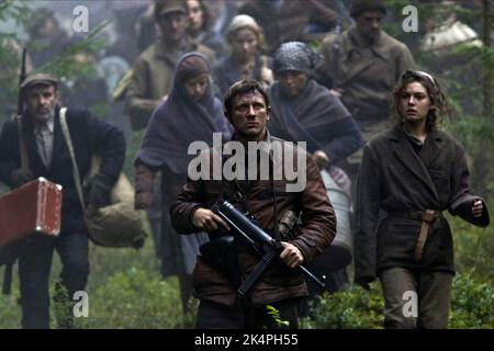 DANIEL CRAIG, Alexa Davalos, DEFIANCE, 2008 Stockfoto