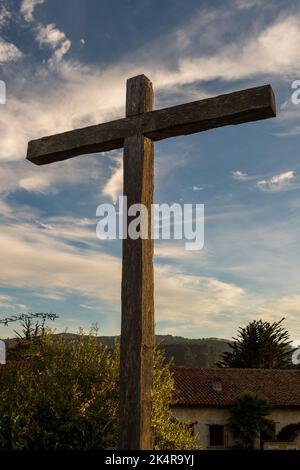 „Die Carmel Mission Basilica, die Mission von San Carlos Borromeo, gegründet 1770 von Junipero Serra, Carmel-by-the-Sea, Kalifornien, USA“ Stockfoto