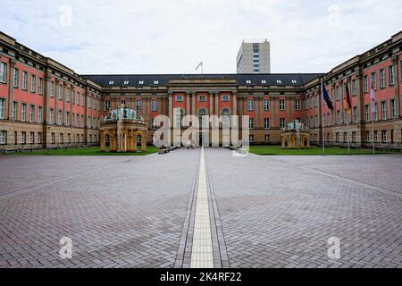 Der Hof des Landtags Brandenburg in Potsdam bei Berlin, Deutschland Stockfoto