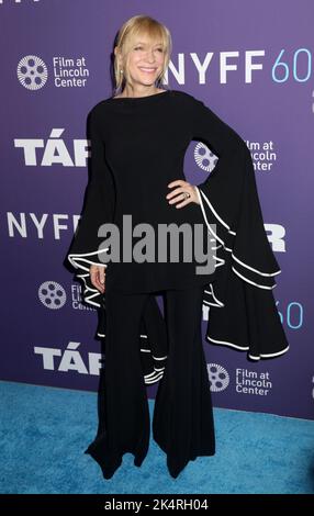 3. Oktober 2022, New York City, New York, USA: Die Schauspielerin CATE BLANCHETT kommt beim New York Film Festival 2022 zur Premiere von 'TAR' in der Alice Tully Hall im Lincoln Center an. (Bild: © Nancy Kaserman/ZUMA Press Wire) Stockfoto