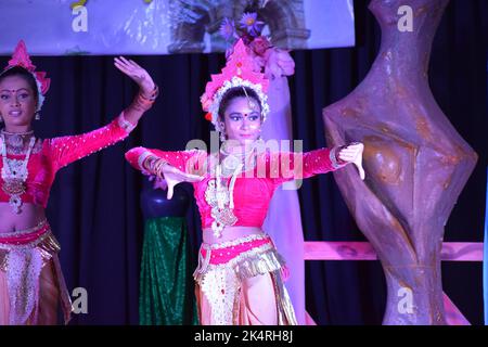 Tamilischer traditioneller Tanz Stockfoto