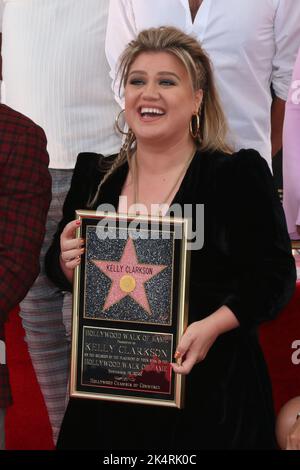 19. September 2022, Los Angeles, CA, USA: LOS ANGELES - SEP 19: Kelly Clarkson bei der Kelly Clarkson Star Ceremony auf dem Hollywood Walk of Fame am 19. September 2022 in Los Angeles, CA (Bildquelle: © Kay Blake/ZUMA Press Wire) Stockfoto