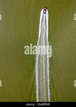 Luftaufnahme des Schnellbootes Stockfoto