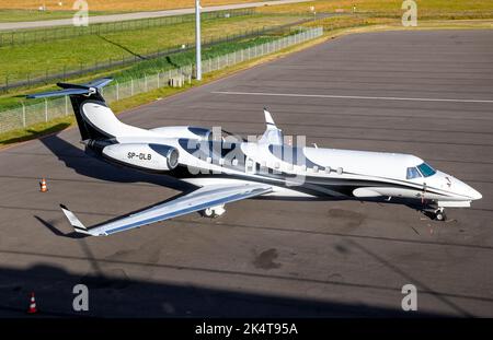 Embraer EMB-135BJ Legacy 600 Business Jet Story auf der Asphaltbahn des Flughafens Eindhoven. Niederlande - 22. Juni 2018 Stockfoto