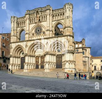 Cuenca, Provinz Cuenca, Kastilien-La Mancha, Spanien. Kathedrale von Cuenca, voller Name, Kathedrale von Santa María und San Julián de Cuenca. Die Arbeit begann am en Stockfoto