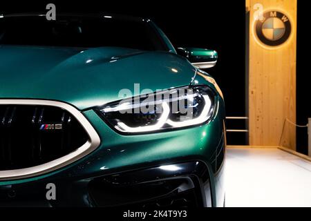 BMW M8 Competition Gran Coupe Sportwagen auf dem Autosalon 2020 Motor Show. Brüssel, Belgien - 9. Januar 2020. Stockfoto