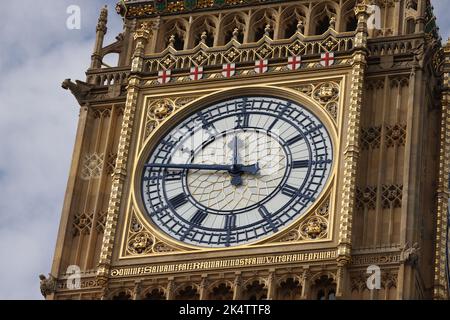 London, Großbritannien. 03. Oktober 2022. Ein Zifferblatt auf dem Queen Elizabeth II Tower, mit Big Ben, Westminster, London, Großbritannien am 3. Oktober 2022 Credit: Paul Marriott/Alamy Live News Stockfoto