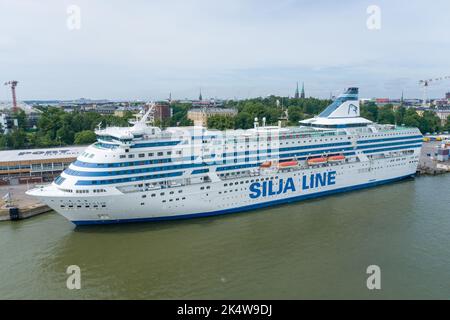 Die MS Silja Line Serenade ist eine Ruise-Fähre der estnischen Reederei Tallink Gruppe, die unter der Marke Silja Line auf einer Verbindungsstrecke operiert Stockfoto