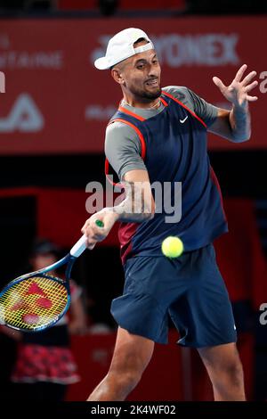 Tokio, Japan. 4. Oktober 2022. NICK KYRGIOS (AUS) trifft gegen C. Tseng (TPE) während ihres Einzel-1.-Rundenmatches bei den Rakuten Japan Open Tennis Championships 2022 im Ariake Coliseum eine Rückkehr. Das Turnier findet vom 1. Bis 9. Oktober statt. Kyrgios gewann 6:3, 6:1. (Bild: © Rodrigo Reyes Marin/ZUMA Press Wire) Stockfoto