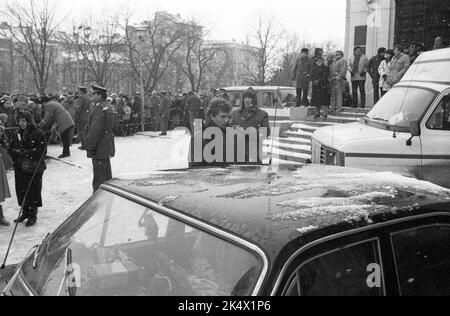 Kundgebung der Demokratischen Front, St. Alexander Newski Sq., Sofia, Bulgarien. Die zweite Kundgebung der Opposition seit dem Putsch am 10. November 1989. Stockfoto