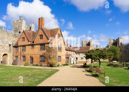 Framlingham Castle Workhouse Building im Inner Ward of Framlingham Castle Grounds Framlingham Suffolk England Großbritannien GB Europa Stockfoto