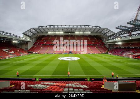 Liverpool, Großbritannien. 04. Oktober 2022. Allgemeine Ansicht im Anfield Stadium vor dem UEFA Champions League Spiel Liverpool vs Rangers in Anfield, Liverpool, Großbritannien, 4.. Oktober 2022 (Foto von James Heaton/Nachrichtenbilder) Kredit: Nachrichtenbilder LTD/Alamy Live News Stockfoto