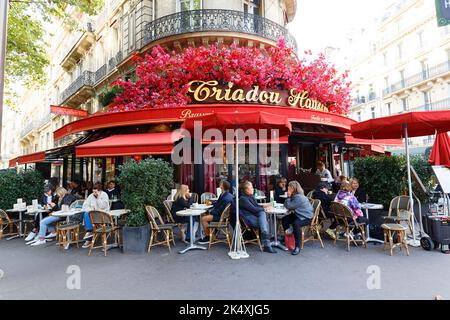 Die Bäckerei und Konditorei Ernest und Valentin befindet sich in der Nähe des Pariser Viertels Le Marais. Stockfoto